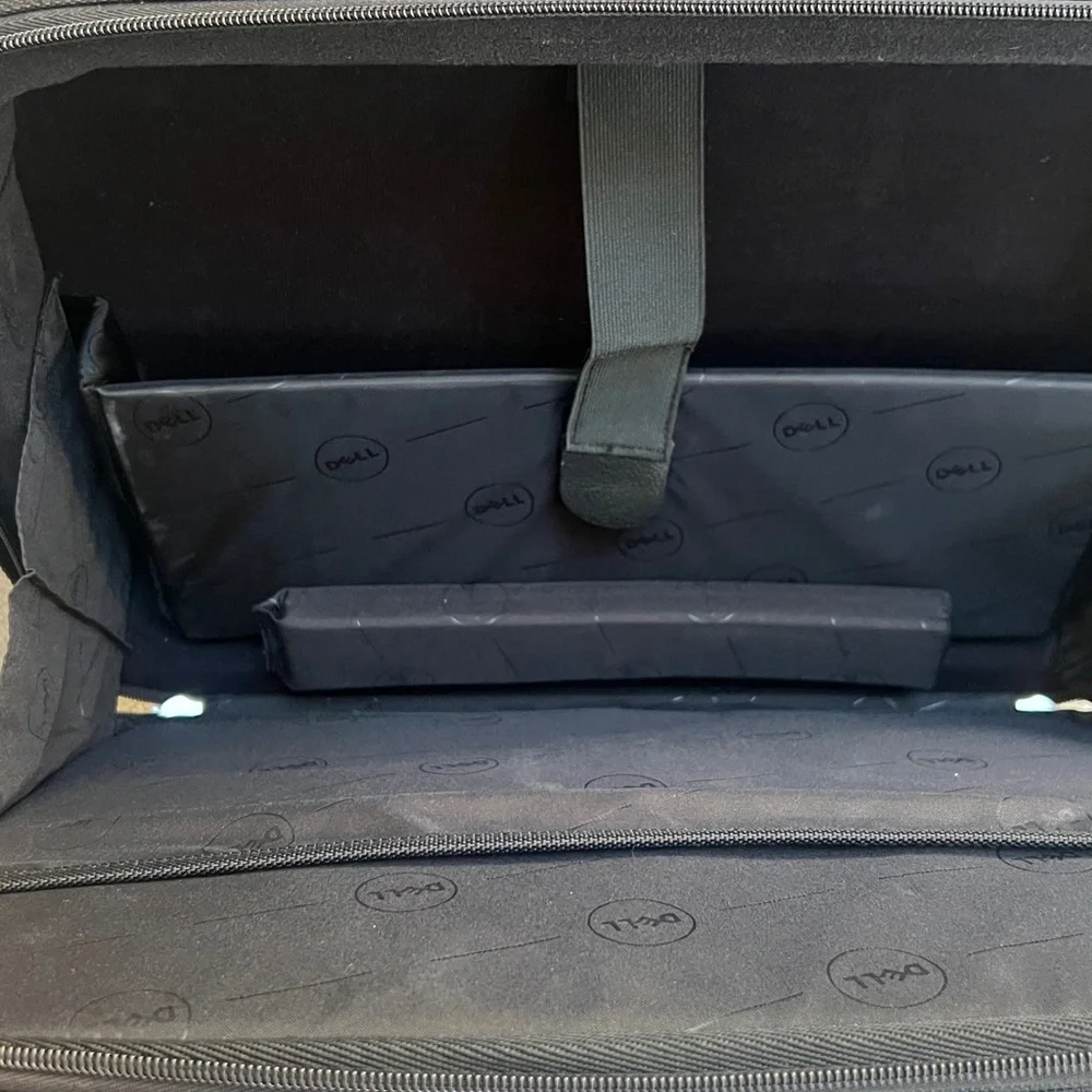 Genuine Dell 17 1/2” x 14” Black Nylon Classic Travel Laptop Bag Shoulder Strap
